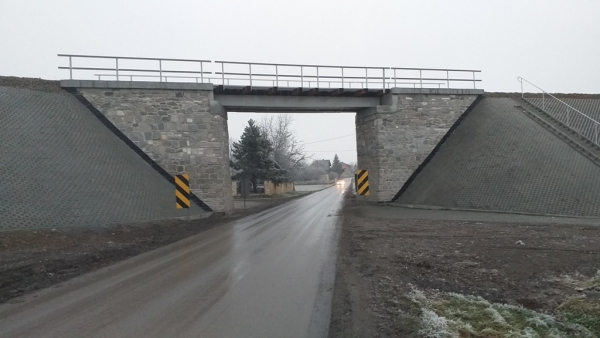 Remont wiaduktu kolejowego w ciągu wojskowej bocznicy kolejowej nr 301 nad drogą powiatową nr 2145K zlokalizowanego w kompleksie wojskowym w Niedźwiedziu gmina Słomniki